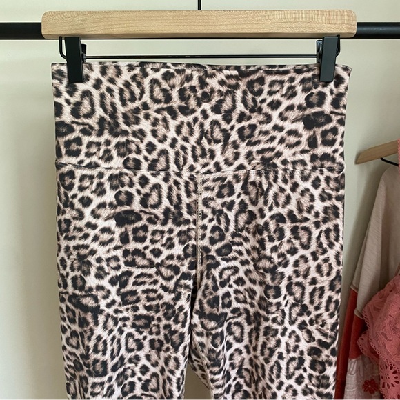 Beach Riot Leopard Leggings - Picture 2 of 6